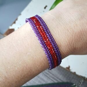 Adjustable Purple & Red Herringbone Beaded Bracelet